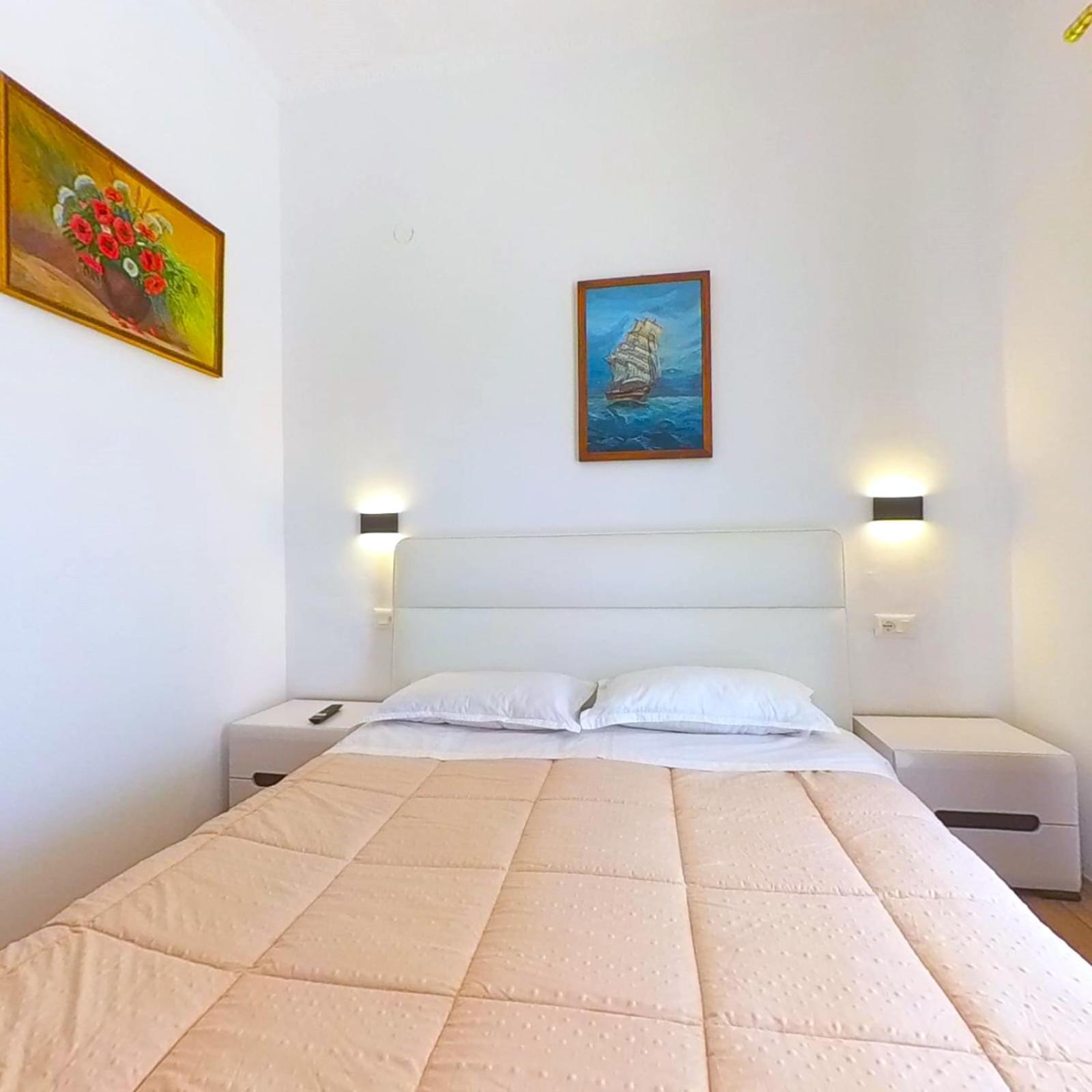 Mateo Hostel Himare Ngoại thất bức ảnh